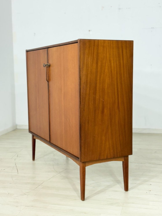 Image 1 of Vintage teakhouten dressoir / dressoir / woonkamerkast / linnenkast