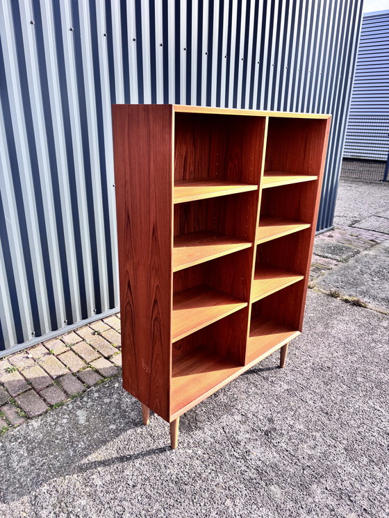 Image 1 of boekenkast vintage en teck