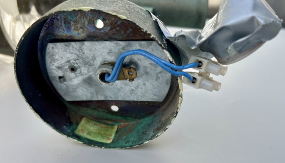 Image 1 of Esclusiva applique di metà secolo in ottone e vetro (ca. anni '70)