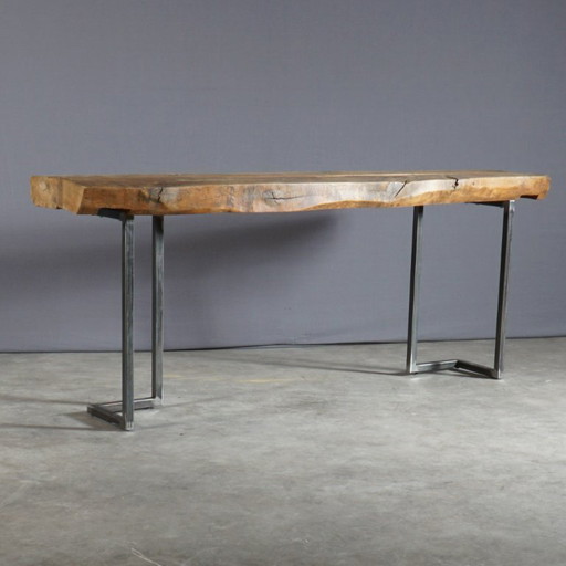 Vintage Beistelltisch – Eichenbalken – Metallfuß