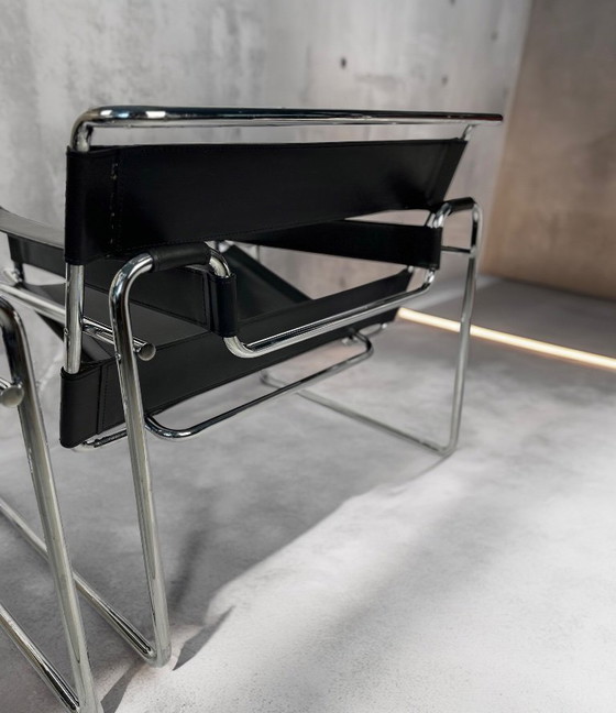 Image 1 of Coppia di sedie Wassily vintage di Marcel Breuer