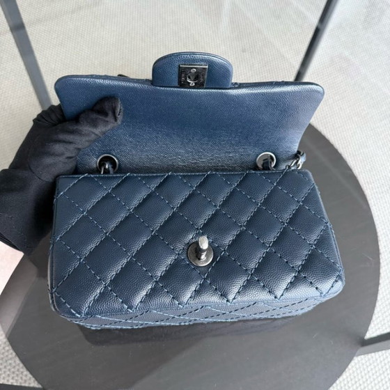 Image 1 of Chanel Classic Flap Mini Rectangle - Caviar 20CM Gewatteerd Donkerblauw Ruthenium Zilverkleurige Hardware Serie 23