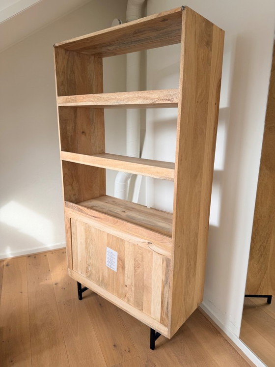 Image 1 of Massief Mango Houten Kast / Boekenkast Met Kastdeuren