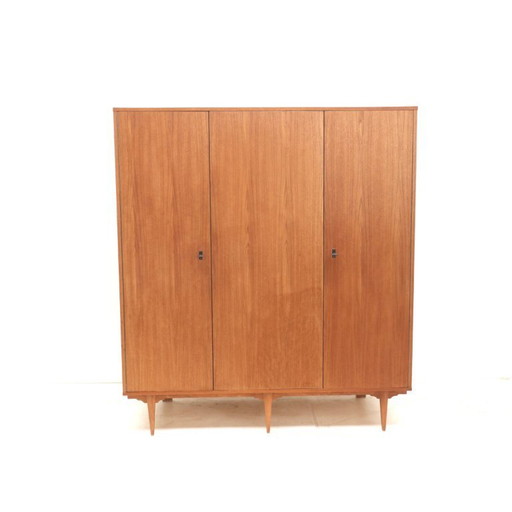 Armario belga vintage de 3 puertas, fabricado en la década de 1960.