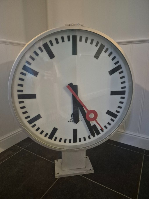 station clock Mobatime