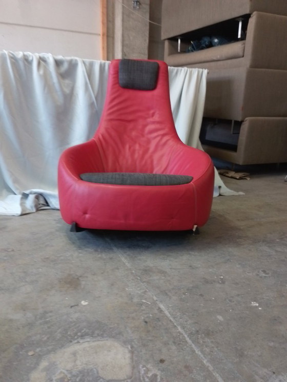Image 1 of Fauteuil Dim Sum de Simon Pengelly pour Montis