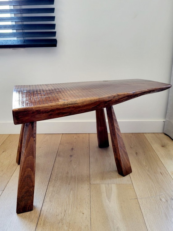 Image 1 of Boomstam massief houten zitbankje of bijzettafel, landelijke stijl, brutalist , jaren 60