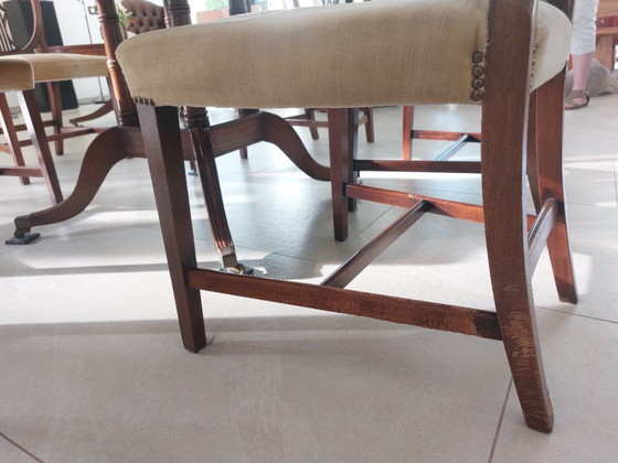 Image 1 of Table de salle à manger Bevan Funnell Reprodux + 6 chaises — style anglais classique, acajou