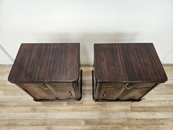 Coppia di comodini in mogano anni '50 con anta e cassetto, Legno, Metallo, Marrone, Vintage (foto 5 di 15)