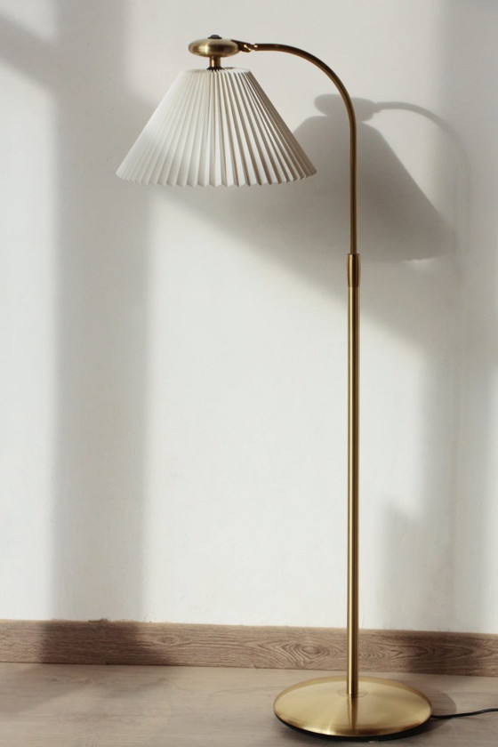 Image 1 of Le Klint 340 Floor Lamp in Brass – Design Philip Bro Ludvigsen