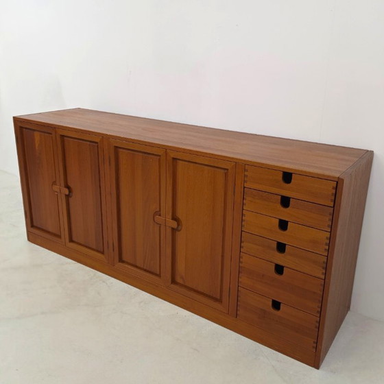Image 1 of Teak dressoir Deens jaren 70 Skovby Møbelfabrik