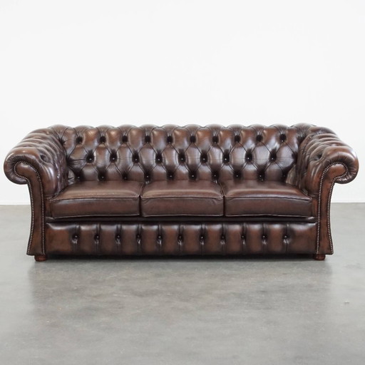 Charming 3-seater cowhide leather chesterfield sofa in English style