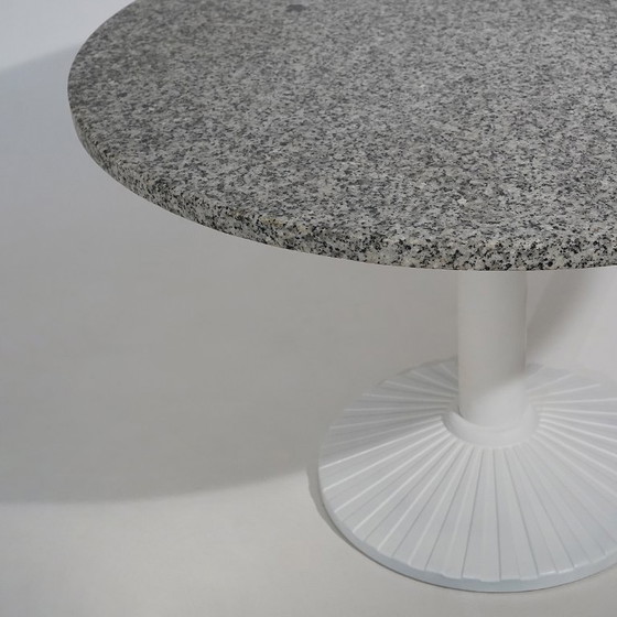 "Vienna" tafel met granieten blad van Peter Noever voor Zanotta, jaren 70 – Eettafels, Marble, Metal (photo 8 of 13)