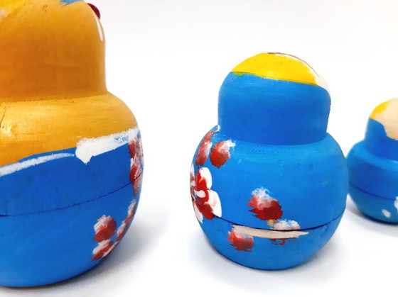 Image 1 of Matrioska russa d'epoca, set di quattro matrioske, una dentro l'altra