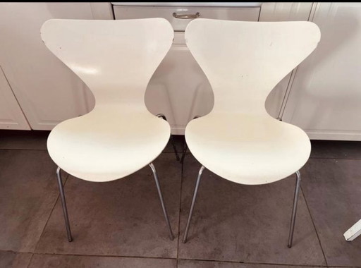 Zwei Designerstühle Fritz Hansen