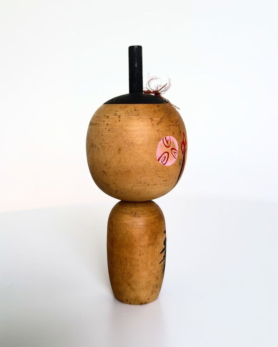 Image 1 of Vintage handbeschilderde Japanse Kokeshi pop