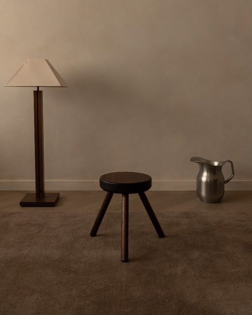 Vintage houten tripod kruk / stool van massief hout