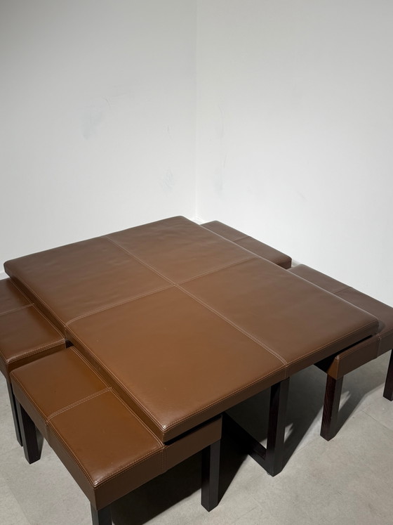 Tavolino da caffè contemporaneo in pelle con quattro sgabelli impilabili – Zona salotto, Wood (photo 5 of 5)
