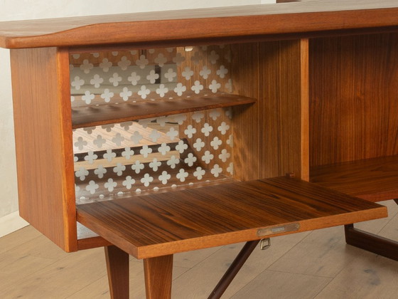 Image 1 of Boomerang-bureau, Peter Løvig Nielsen