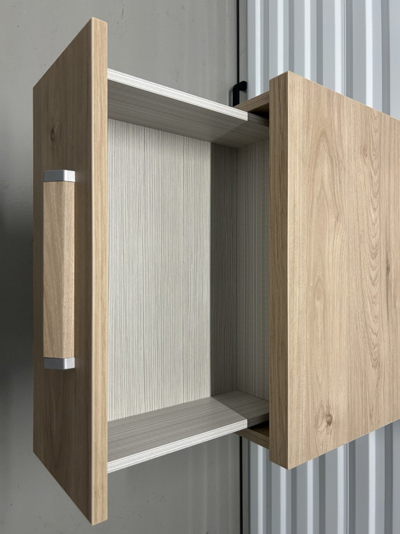 Elba Nachtkast 3 Laden Rustiek Eiken – Beter Bed, Nachtkastjes, Mdf, Metal (photo 3 of 8)