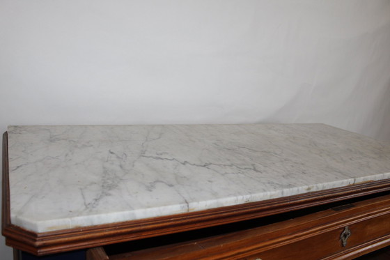 Image 1 of CASSETTIERA IN ROVERE CON PIANO IN MARMO GRIGIO XIX SECOLO FRANCIA