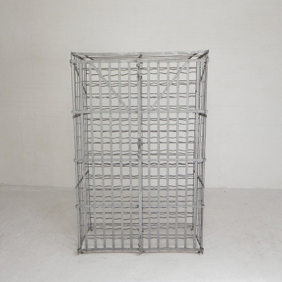 Image 1 of Casier à vin rigide Steel Fer pour 300 bouteilles, années 1950
