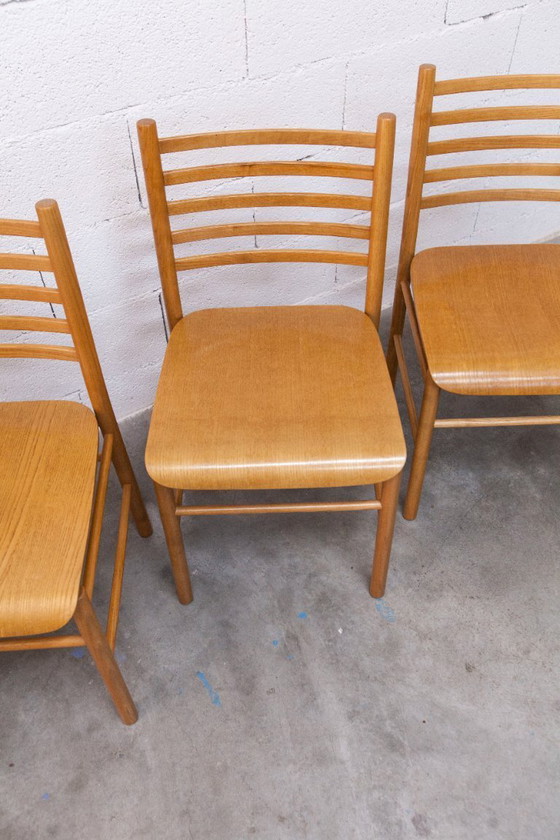 Image 1 of Danish modernist set: convertible round table (114/154cm) + 4 matching chairs, 1980