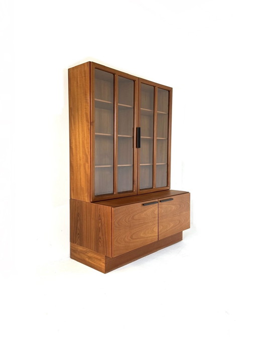 Vintage vitrinekast, IB Kofod-Larsen, Faarup Meubelfabriek '60