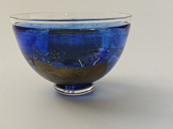 Image 1 of Bol satellite Kosta Boda bleu Bertil Vallien