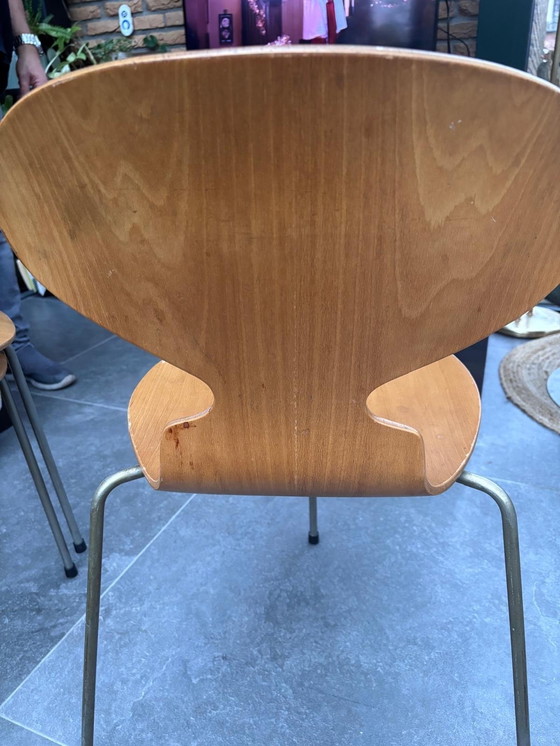 Image 1 of Rare ensemble de 4 chaises vintage Fritz Hansen à 3 pieds