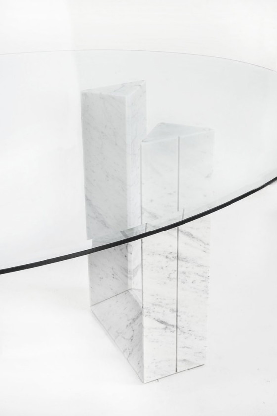 Tisch aus Carrara-Marmor und Glas. Modell „Diapason“ von Cattelan Italia. 90er Jahre. – Esstische, Marble (photo 12 of 15)