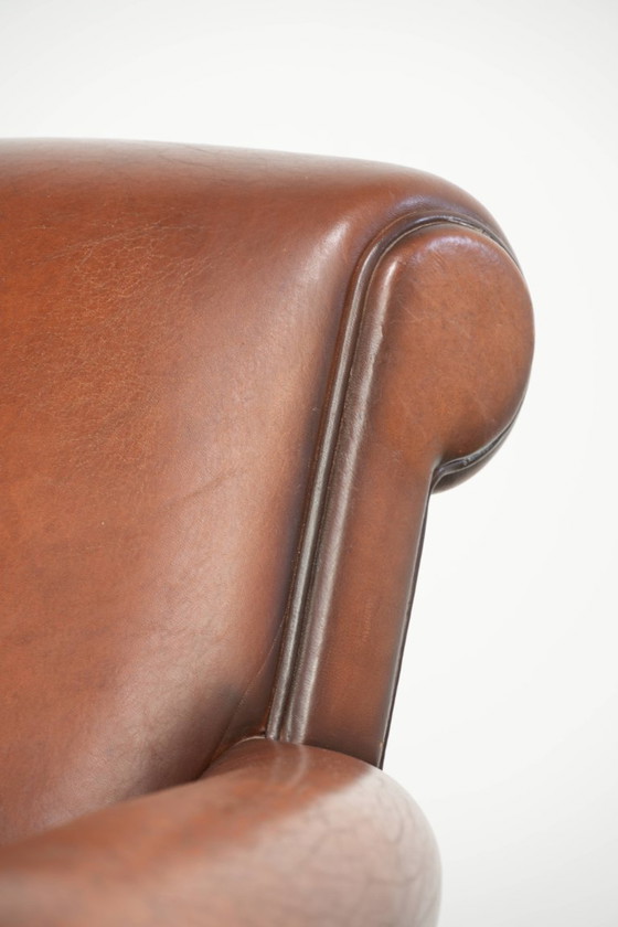 Comfortabele schapenleren armchair met mooie kleuren en een strakke afwerking – Fauteuils, Leather (photo 11 of 13)