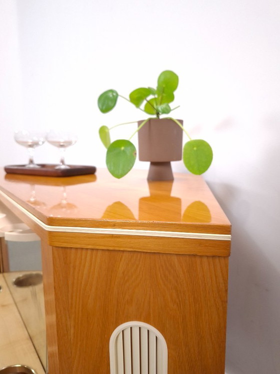 Image 1 of Mueble bar esquinero giratorio con espejo