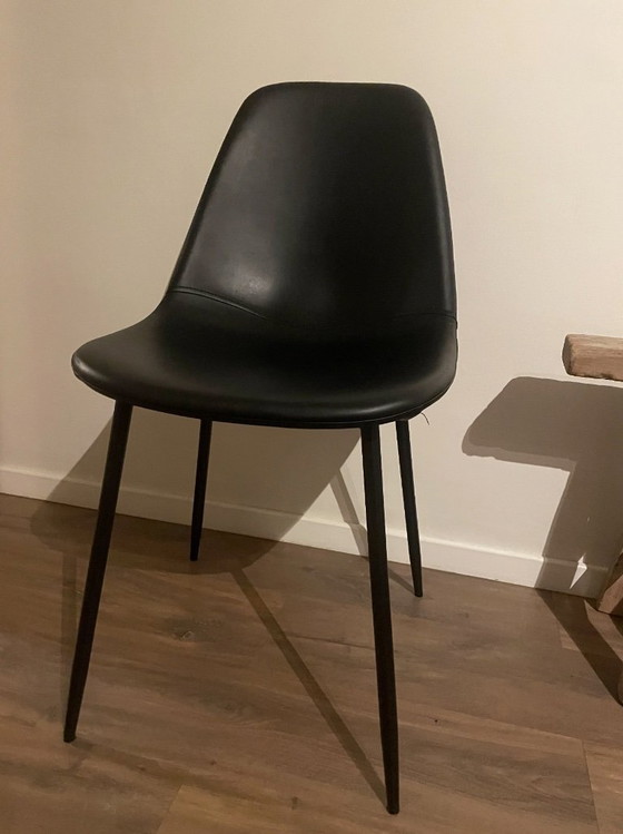 Image 1 of Mesa de salón HK con 4 sillas