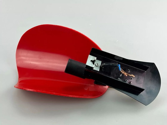 Image 1 of Lampada da parete in acrilico anni '60 e '70, design spaziale anni '60