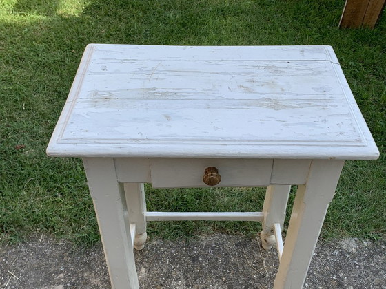 Small Hungarian White Side Table, 1920s (photo 6 of 7)