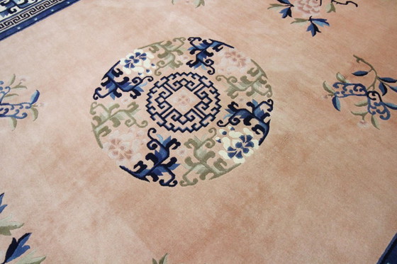 Image 1 of Tapis ancien chinois de style pékinois, noué à la main, 307 x 212 cm, en excellent état.