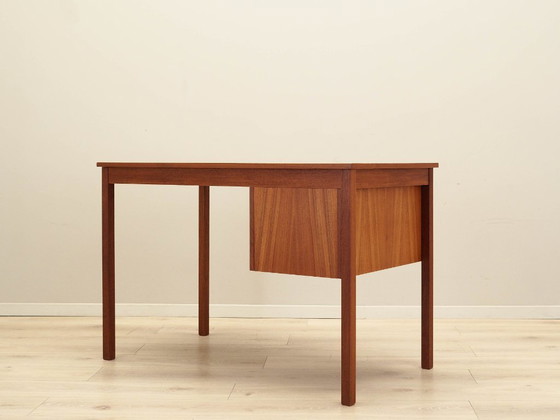 Image 1 of Bureau en teck, design danois, années 1970, fabrication : Danemark