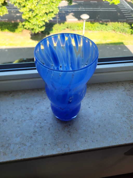 Vaso retrò vintage color blu.