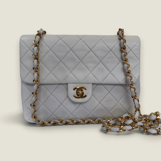 Chanel Vintage Mini Classic Flap Agneau Blanc – D'occasion