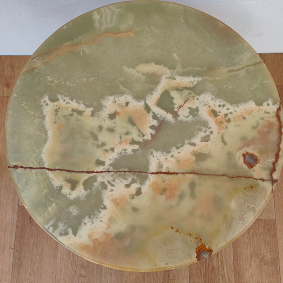 Image 1 of Vintage round Regency coffee table with marble top and brass base