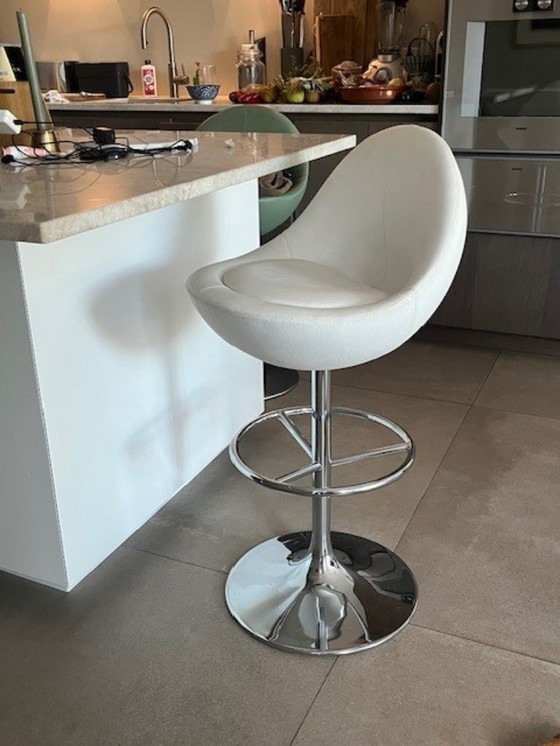 Image 1 of Venus Johanson bar chair