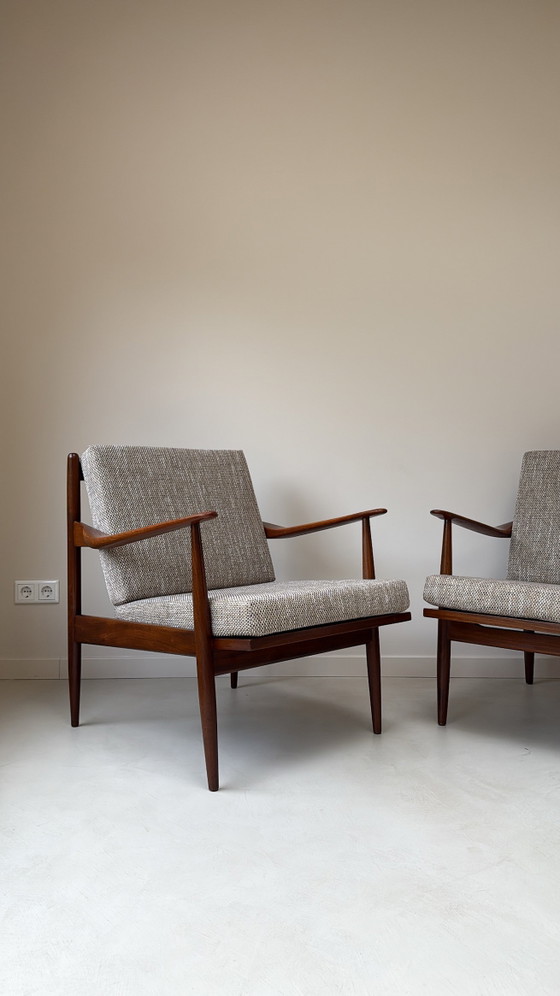 Image 1 of Twee Vintage Deense Teak Houten Fauteuils