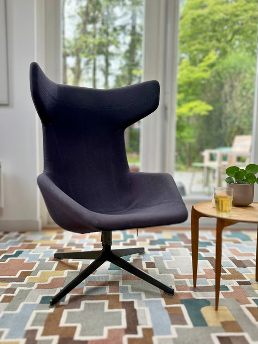 Moroso ‘Take a Line for a Walk’ – Alfredo Häberli – antraciet stof, draaibaar