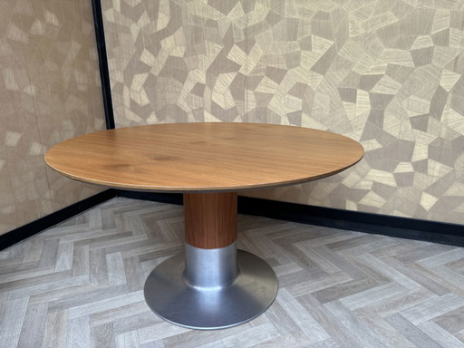 Arco Balance Design Table