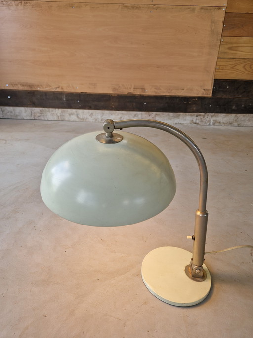 Hala Zeist 144 Bureaulamp van H. Busquet