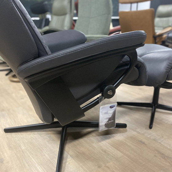 Image 1 of Stressless Magic Relaxsessel – Größe M – mit Fußhocker