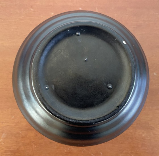 Image 1 of Schoonhoven Plateelfabriek - Art Deco matte black ribbed vase