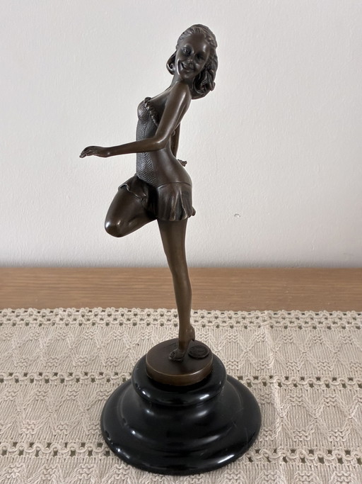 Escultura de bronce «Bailarina» – Firmada por b.zach