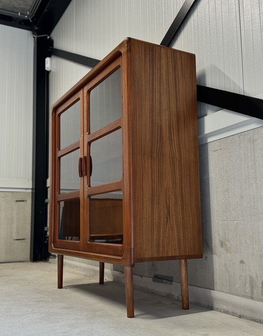 Dyrlund Wandkast Vitrine Kast Highboard Teak